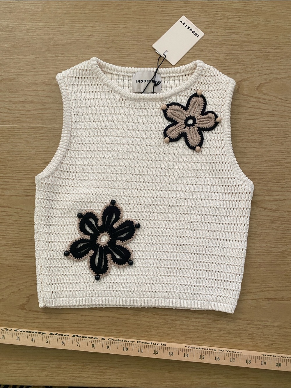 INDUSTRY Cream Crochet Floral Appliqué BOHO Crop Tank SIZE MEDIUM